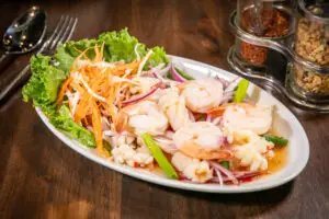 Pad Shrimp Calamary — The Baht Medellin, authentic Thai food
